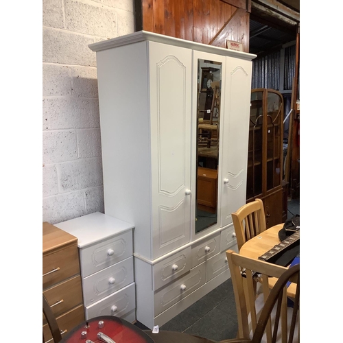 243 - WHITE TRIPLE WARDROBE WITH BEVEL EDGE MIRROR DOOR, DRAWERS & MATCHING CHEST OF 3 DRAWERS