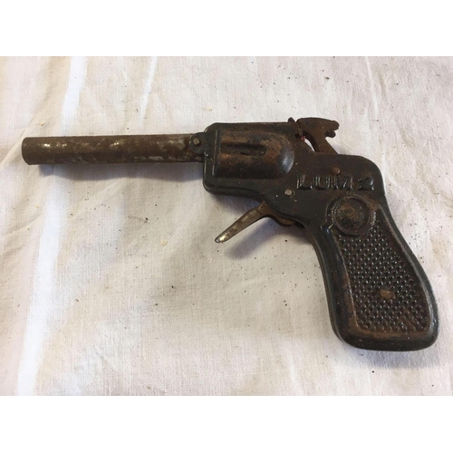 886 - VINTAGE LUM 2  INFANT TINPLATE TOY REVOLVER