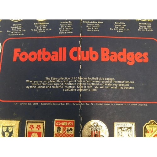 902 - CARTON WITH SUN FOOTBALL ALBUMS, CHURCHMAN CIGAR CARDS & ESSO CLUB BADGES