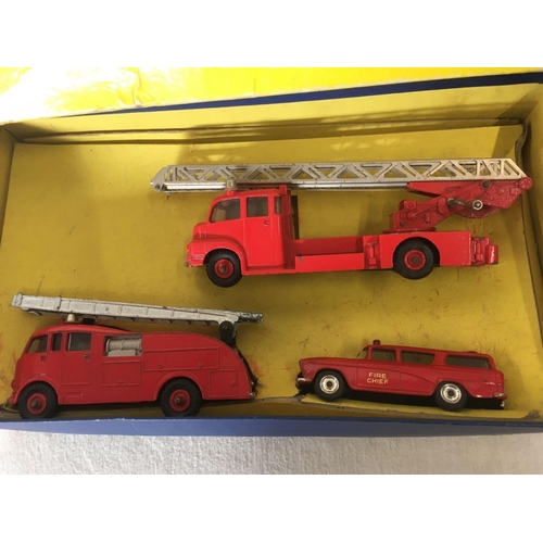 906 - DINKY SUPER TOYS GIFT SET 957 THE FIRE SERVICE SET