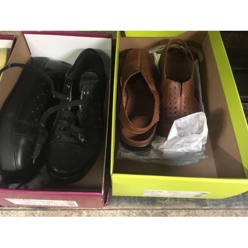 27 - 4 PAIRS OF LADIES SHOES, SIZES: 2 X 5, 1 X 6.5 & 1 X 6