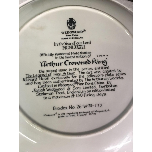 30 - 8 WEDGWOOD COLLECTORS PLATES FROM THE LEGEND OF KING ARTHUR