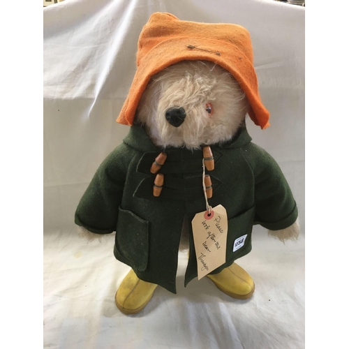 1058 - ORIGINAL 1970'S PADDINGTON BEAR IN GREAT CONDITION FOR AGE