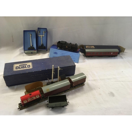 1060 - HORNBY DUBLO TANK LOCO EDL17, 'OO' GAUGE ROLLING STOCK & SIGNALS ETC