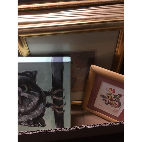 149 - CARTON OF GILT FRAMED PICTURES