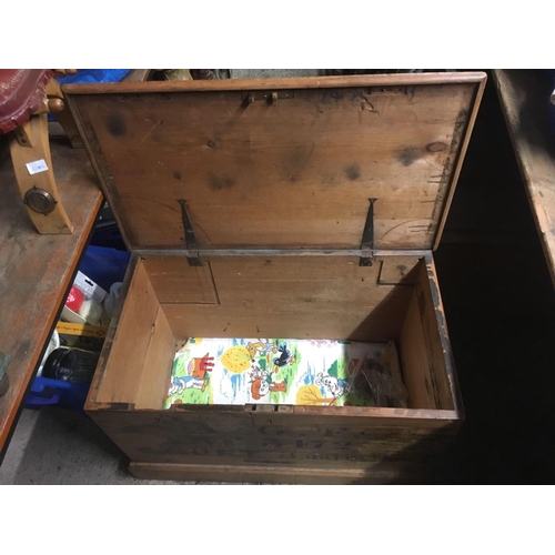 167 - WOODEN TOOL CHEST OR BLANKET BOX