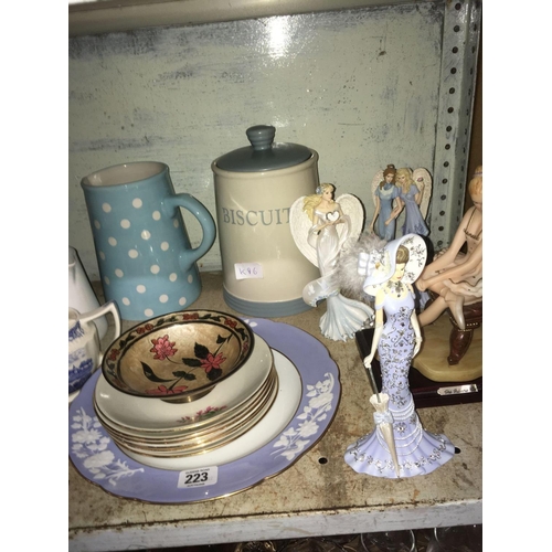 223 - SHELF WITH FIGURINES, BLUE & WHITE CHINA BY SWINNERTONS & OTHER CHINAWARE