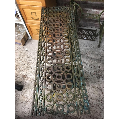 230 - CAST IRON JONES & CO. SEWING MACHINE STAND WITH CAST IRON LATTICE TOP