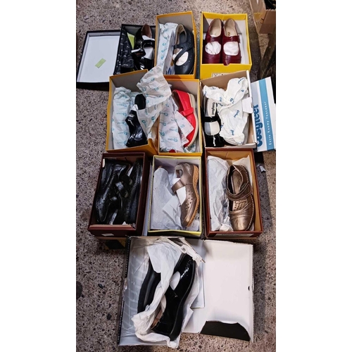 49 - 10 PAIRS OF MISC LADIES SHOES