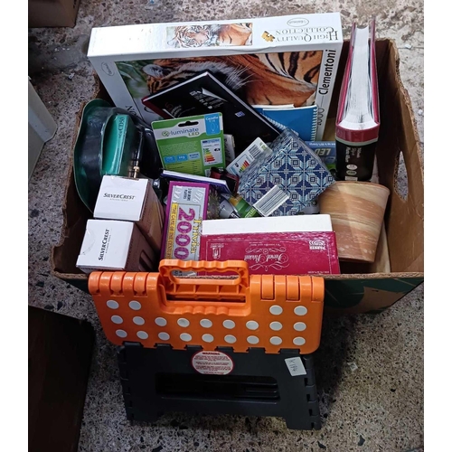 114 - CARTON WITH MISC BRIC-A-BRAC INCL; JIGSAW PUZZLES, PHOTO ALBUM, ELECTRICAL BULBS, FOLDING STEP & OTH... 