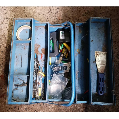 199 - BLUE METAL CANTILEVER TOOL BOX WITH CONTENTS