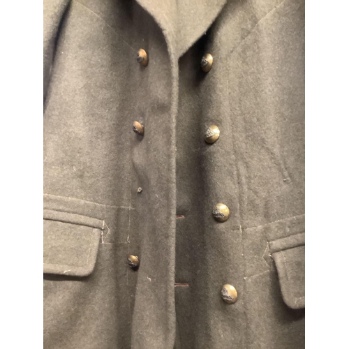 317 - ARMY GREY COAT WITH ORIGINAL BRASS BUTTONS, 1 MISSING. THE WELSH REGIMENT BRASS BUTTONS