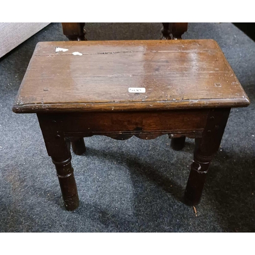 500 - 2 SMALL RUSTIC OAK CARVED COFFEE TABLES, 1 WITH BOBBIN TURNED LEGS