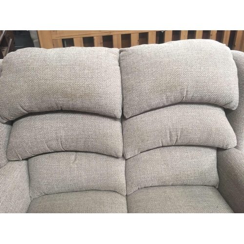 585 - 2 SEATER HIGH BACKED SETTEE IN EXCELLENT CONDITION