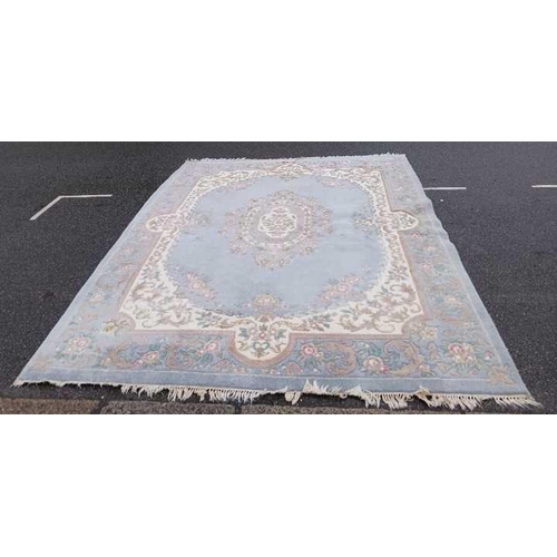 618 - BLUE PATTERNED CARPET SIZE 11ft 10'' X 9ft