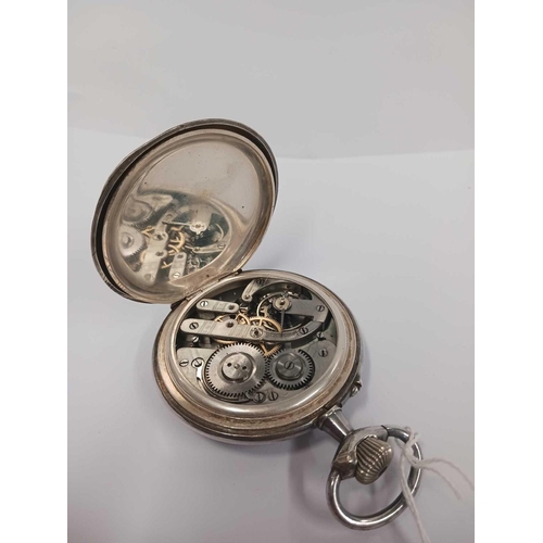 685 - GENTS LARGE 'REGULATEUR' POCKET WATCH WITH SECONDS DIAL HANDS