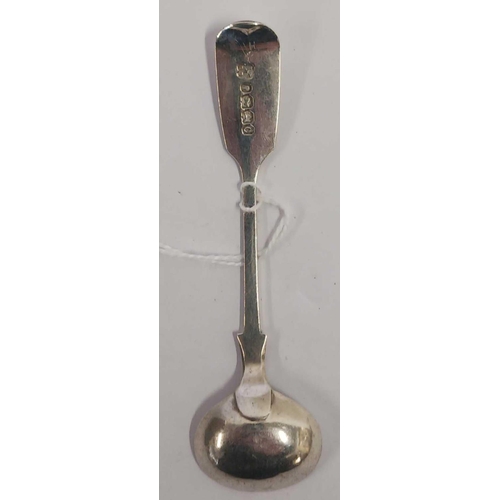 811 - A VICTORIAN EXETER SILVER SALT SPOON, 1859 BY JW, JW