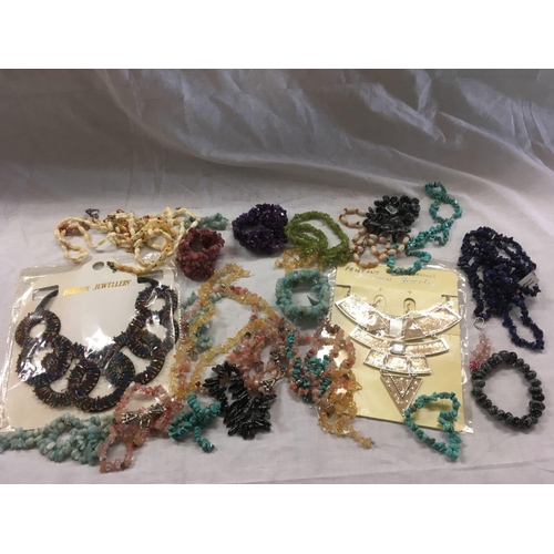 900 - QTY OF STONE COSTUME JEWELLERY & 2 OTHER PACKETS