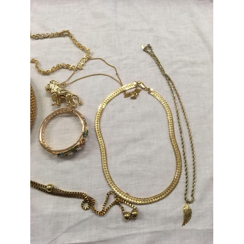 912 - SMALL CARTON OF GOLD COLOURED COSTUME JEWELLERY, NECKLACES, BRACELETS, BANGLES