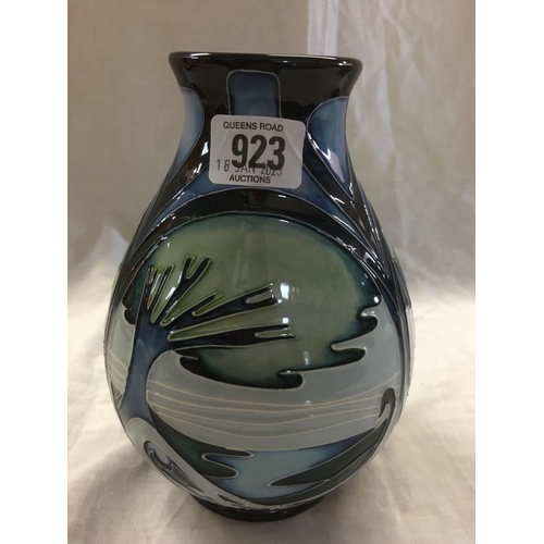 923 - BULBOUS MOORCROFT VASE, APPROX 7.5'' TALL