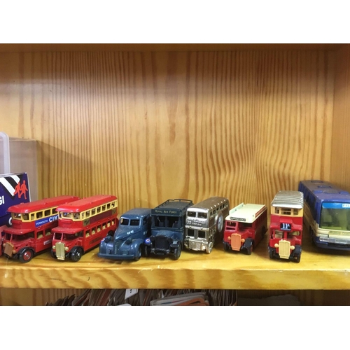 955 - SHELF OF VINTAGE BUSES BY CORGI & OTHER MAKES & DIECAST CORGI MODELS OF CARS