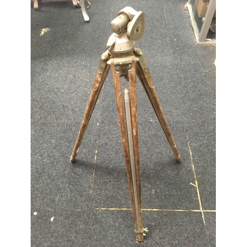 975 - VINTAGE METAL & WOOD CAMERA TRIPOD