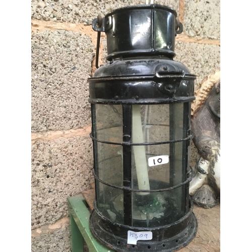 10 - VINTAGE CANDLE LANTERN & A CERAMIC HEDGEHOG GARDEN FEATURE OR DOOR STOP