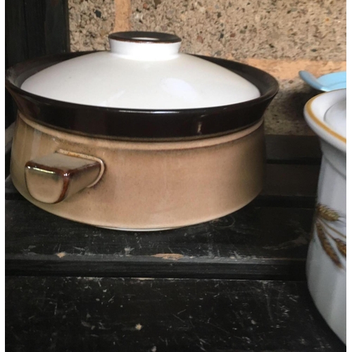 53 - SHELF WITH QTY OF POOLE TABLEWARE, DENBY TUREEN & AN OVEN POT BY EVESHAM WITH AN ORIENTAL BOWL