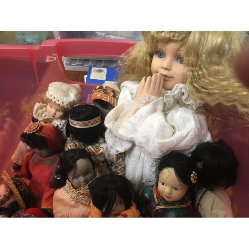 937 - CARTON OF SOUVENIR  DOLLS