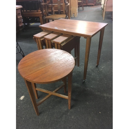 475 - RETRO NEST OF 5 TABLES