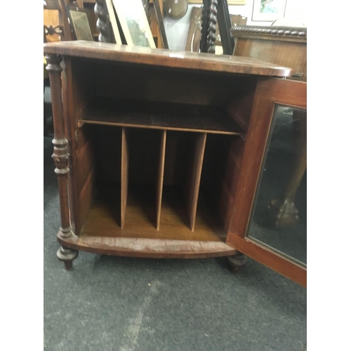 481 - WALNUT GLAZED SMALL DISPLAY CABINET