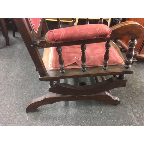 482 - AMERICAN ROCKING CHAIR