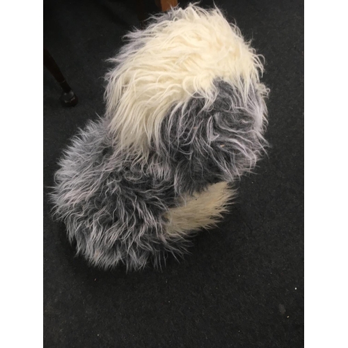 592 - OLD ENGLISH SHEEP DOG TOY FIGURE