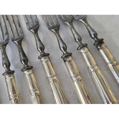 843 - SET OF 6 SILVER HANDLED CAKE KNIVES & FORKS, SHEFFIELD 1905, 62g