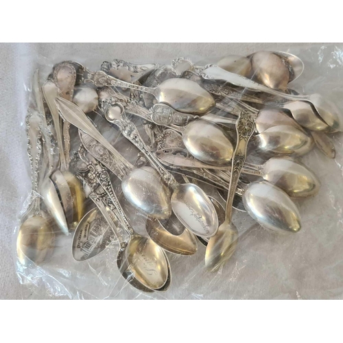 847 - STERLING SILVER 42 COLLECTOR' SPOONS FROM USA, 380g