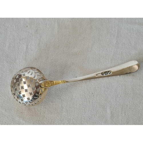 857 - SILVER PLAIN SUGAR SIFTER, LONDON 1822, 30g