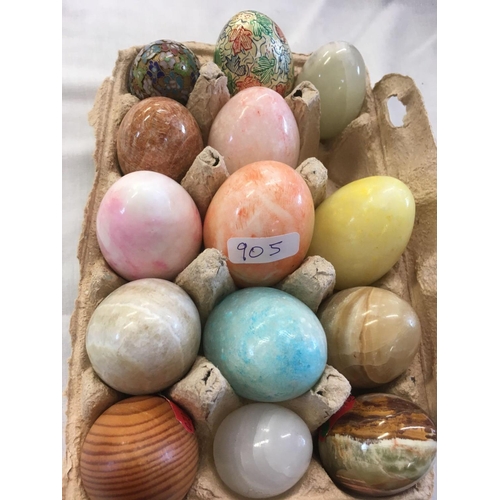 905 - OCTAGONAL TRINKET BOX WITH MARBLES & A TRAY OF STONE EGGS