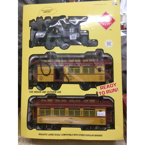 923 - AN ARISTO CRAFT TRAIN SET BY POLKS MODEL CRAFT HOBBIES INCORPORATED INC.