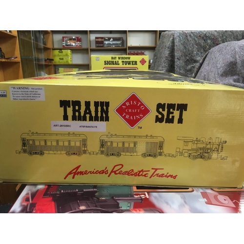 923 - AN ARISTO CRAFT TRAIN SET BY POLKS MODEL CRAFT HOBBIES INCORPORATED INC.