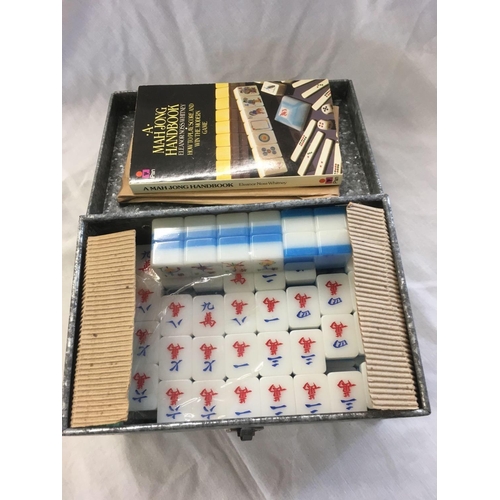 936 - TIN BOX WITH MAHJONG SET