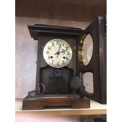 964 - ORNATE WOOD FRAME MANTEL CLOCK WITH PENDANT SHOWING