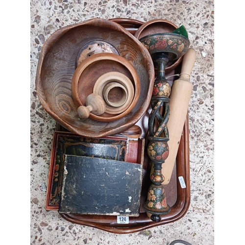 124 - WOODEN TRAY WITH WOOD ROLLING PIN, WOODEN BOWLS & DECORATIVE WOODEN TABLE LAMP