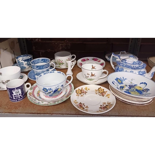 184 - QTY OF OVERSIZED TEA/COFFEE CUPS & OTHER CHINAWARE