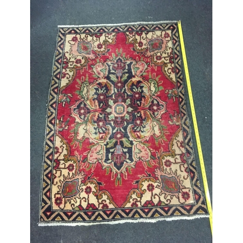 308 - 3 RUGS & 2 PRAYER MATS