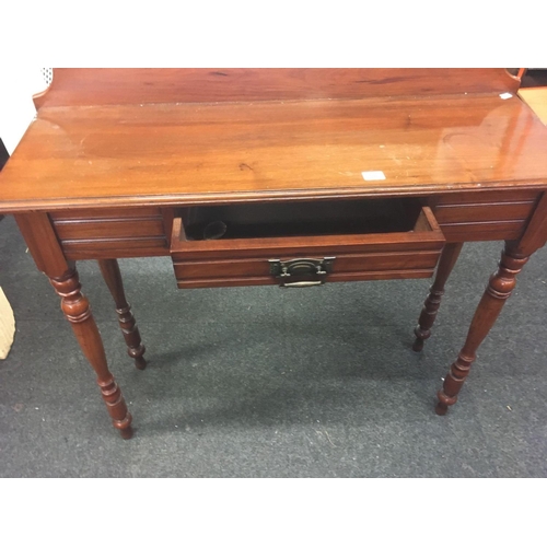 346 - MAHOGANY SIDE TABLE WITH DRAWER