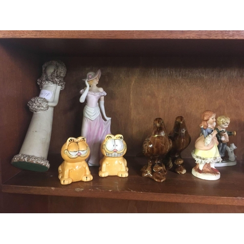 364 - SHELF OF CHINA FIGURES