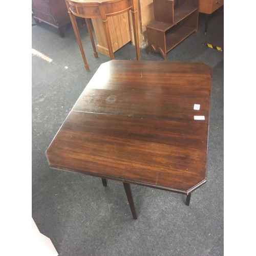 391 - MAHOGANY DROP FLAP SUTHERLAND TABLE