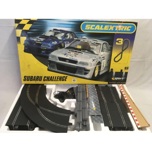 605 - SCALEXTRICS SET WITH LAP COUNTER & CARS