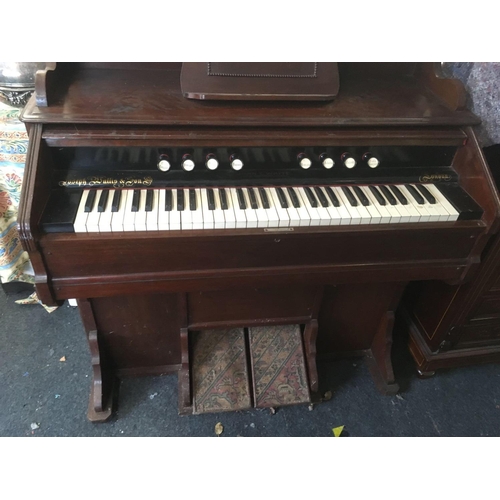 612 - ANTIQUE PUMP ORGAN