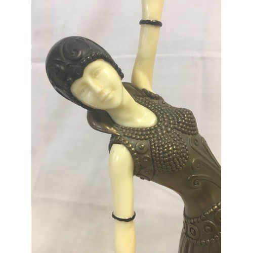 638 - MODERN ART DECO LADY FIGURE